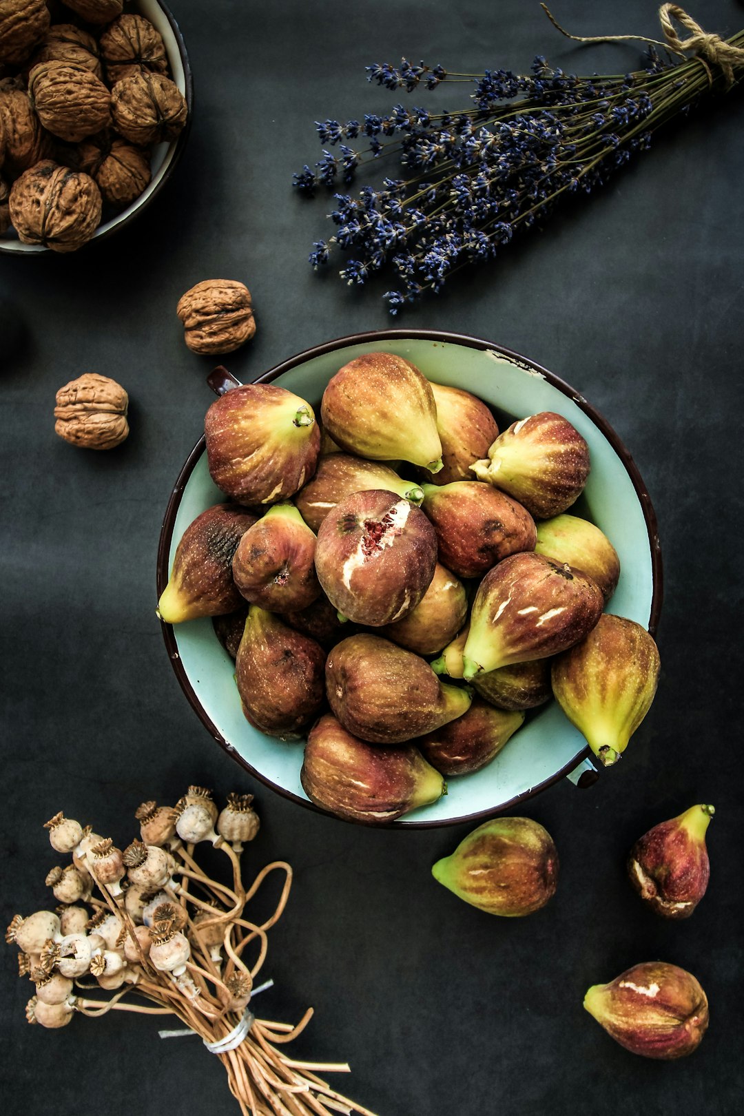 journey-img Moody flat lay food styling photo of raw, organic, healthy produce with poppy and lavender on a black marble background. All of the produce is from our farm in Mala Ivanca, Serbia.
Influencer shop > https://creativemarket.com/NordWood